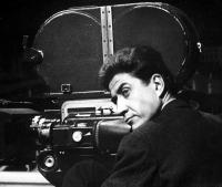 resnais-alain-001-with-camera-00n-7c9